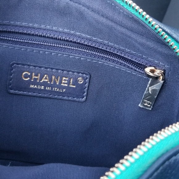 Limited Edition CHANEL Goatskin Quilted Tri-Color In & Out Waist Sling Bag - Picture 15 of 16